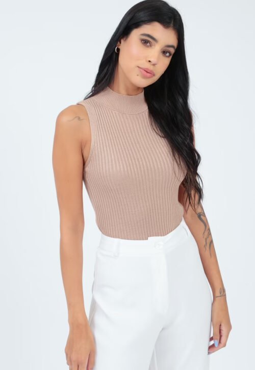 BLUSA TRICOT SEM MANGA GOLA ALTA BASIC